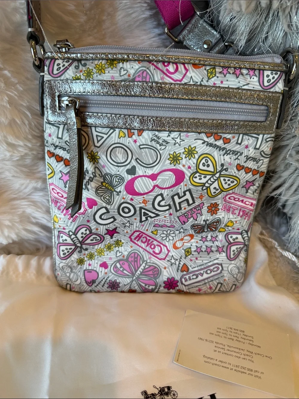 COACH Poppy graffiti swing pack